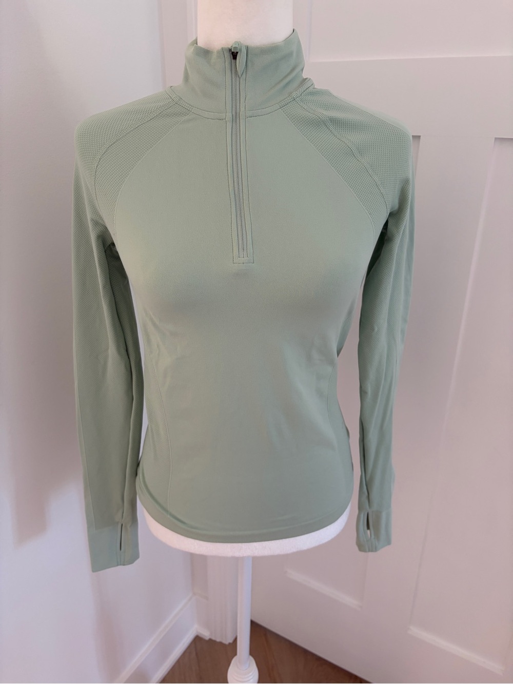 Sweaty Betty London Half Zip Pullover Mint Green Thumbhole Top Womens US 6*Y2